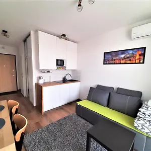 https://apartament-zachd.warsawhotelspoland.com